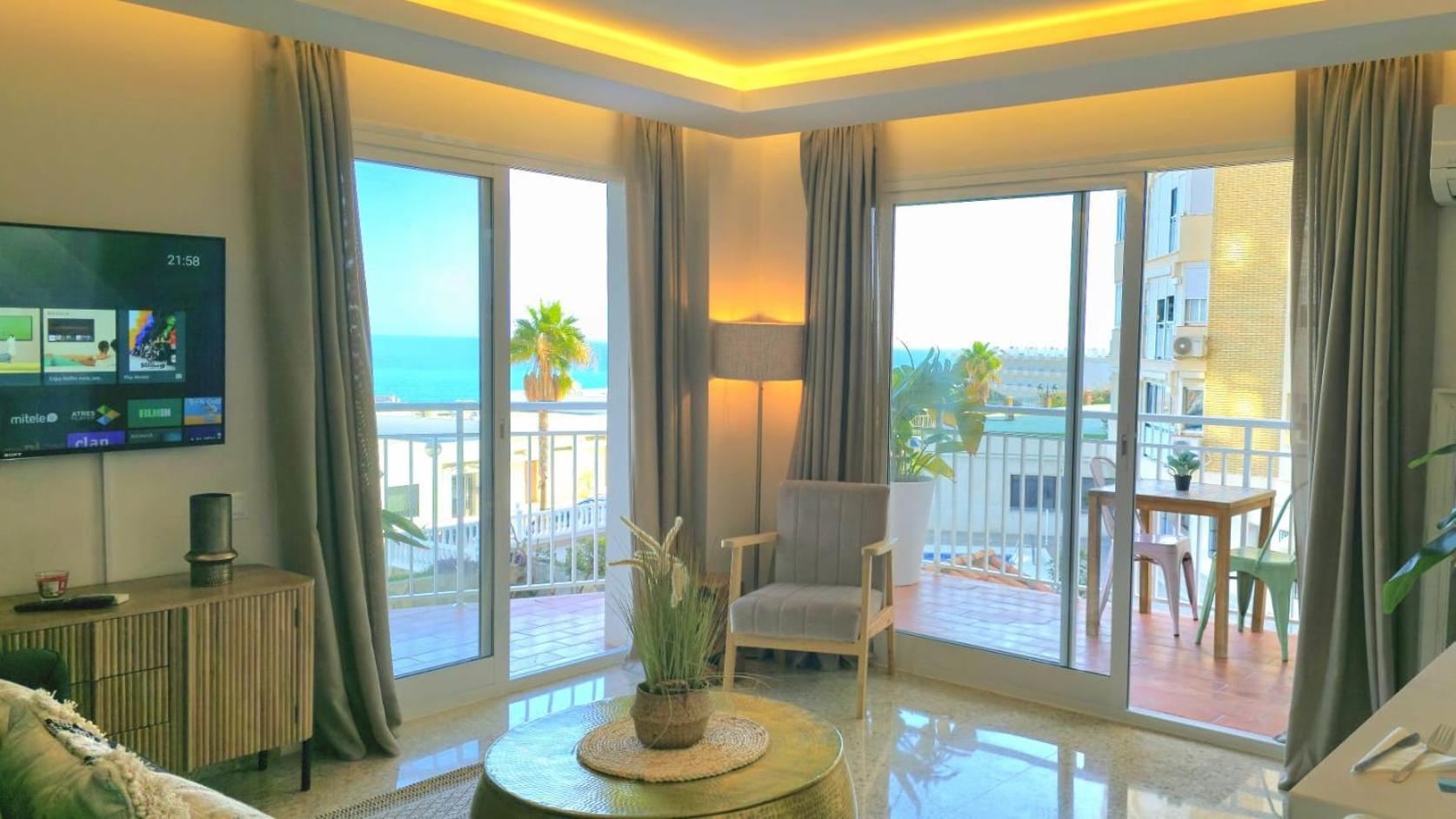 Seaview Retreat Torremolinos City Center, With Pool And Amazing Views By Namaste Elite Exterior photo